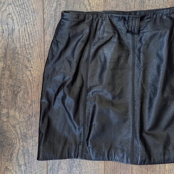 Vintage 90s Wilson's Maxima Leather Mini Skirt Minimalist Capsule - Picture 3 of 15
